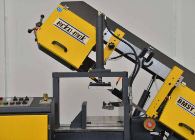 Ленточнопильный полуавтоматический станок маятниковый Beka-Mak BMSY 320 G