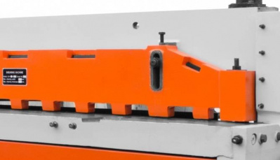 Электромеханическая гильотина Stalex Q11-6x2500